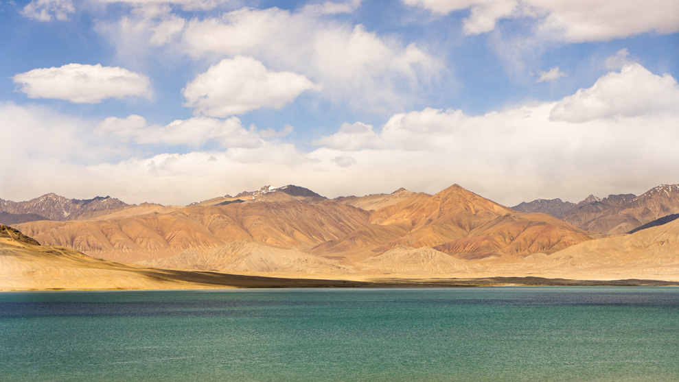 Lago karakul-pamir highway